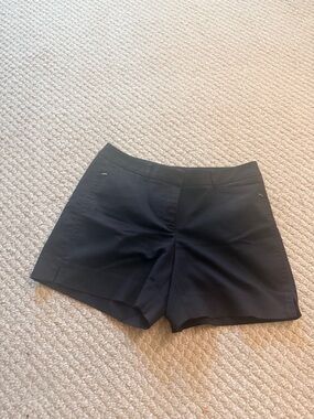 WHITE HOUSE BLACK MARKET Classic Black Women's Tailored Shorts SIZE 2 SHORT